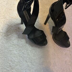 Steve Madden Glossy Black Strappy Heels